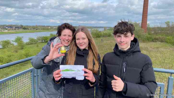 Duizenden Overijsselaars zoeken Gouden Ei, dat lag in Fortmond