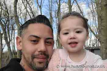 Man walking from Hull to Buckingham Palace to prove the mind can overcome anything