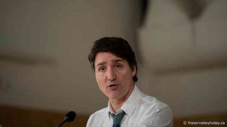 Trudeau announces national school food program to feed 400,000 more kids per year