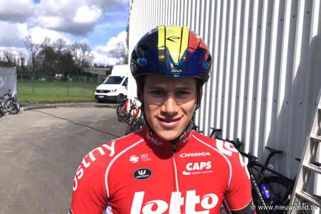 Lokale wielerheld Alec Segaert (21) wint eerste Grote Prijs MHD-Filou in zijn thuisgemeente.