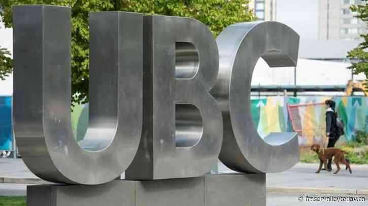 Unstable nearby construction site forces evacuation of apartment in Kelowna, B.C.