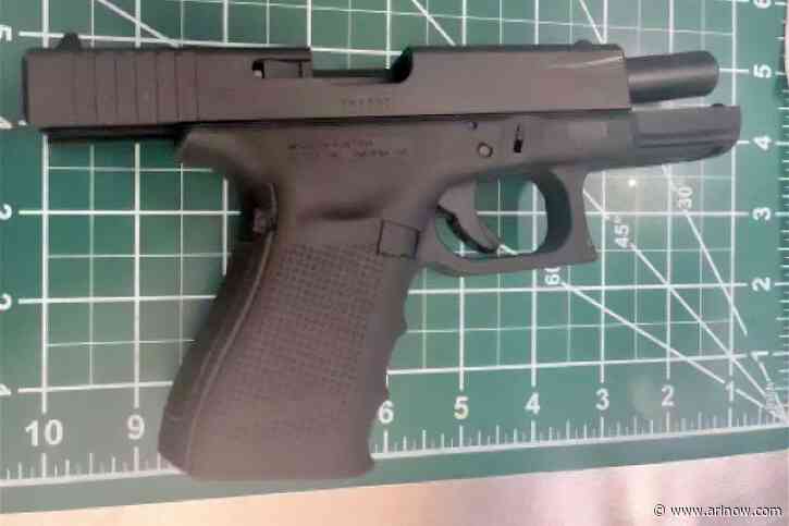 Alexandria man charged after loaded gun found in carry-on bag at DCA