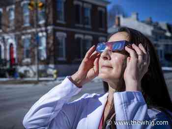 'There's no treatment': Kingston's eclipse viewers must take safety precautions