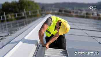 «Meyer Burger hat nichts falsch gemacht», sagt ein Solar-Monteur. Doch die Kunden wollen chinesische Panels – denn Preis und Leistung müssen passen