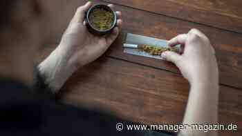 Cannabis-Legalisierung: Kiffen am Arbeitsplatz? Wie Dax-Konzerne damit umgehen