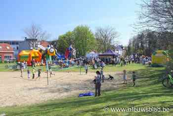 Gemeente laat kinderen buiten spelen: “We halen ze weg van hun scherm”