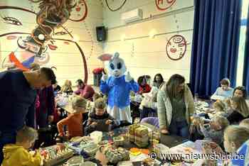 82 jonge speurneuzen zoeken paaseitjes in Het Hemeltje