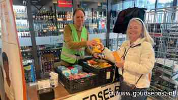 Klanten Hoogvliet vrijgevig voor Voedselbank: 141 kratten met voedsel