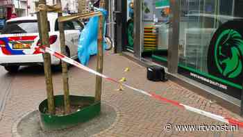 112 nieuws: Gewonden bij mishandeling in Enschede | Chaletbrand in Wierden