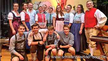 Musik in Ostelsheim: Harmonika-Orchester feiert mit dem ganzen Ort