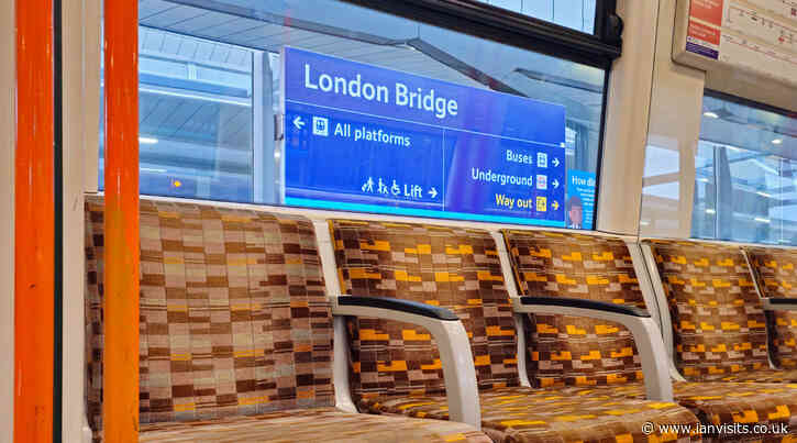 London Overground’s Easter Sunday special into London Bridge
