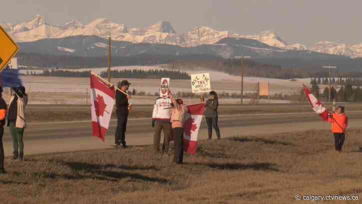 Trans-Canada Highway carbon tax protest monitored by RCMP