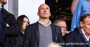 Hoe de langverwachte directeur Alex Kroes zijn eigen ruiten ingooide bij Ajax