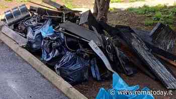 A Tor Bella Monaca 75 famiglie al buio dopo un incendio. Iniziati i lavori per sostituire impianti e contatori