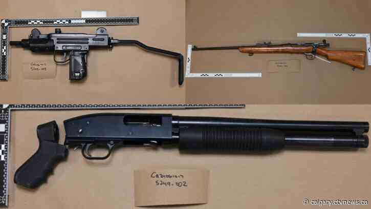 Police seize guns, more than $70K in drugs during Calgary trafficking investigation