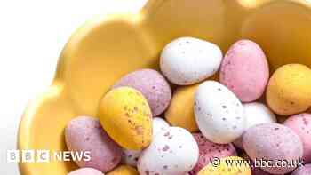 Falls in chocolate and jam prices slow food inflation