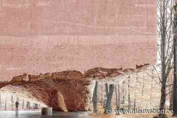 Architecten geven uitleg op bouwwerf nieuwe kerk