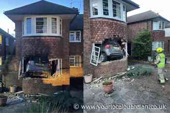 Belmont Road Twickenham: Car goes inside house after crash