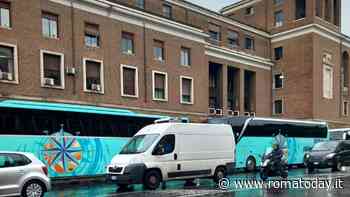 Stop ai bus turistici nell'Anello ferroviario, i cittadini scrivono direttamente al sindaco Gualtieri