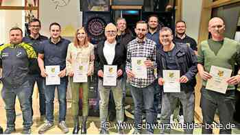 FC Egenhausen: Hans Kern wird zum Ehrenmitglied   ernannt