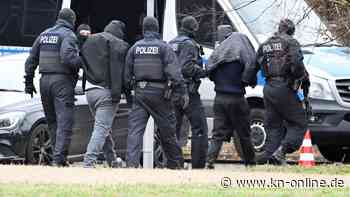 Mutmaßliche Hamas-Mitglieder in Berlin und Niederlande: Fahnder finden Waffen