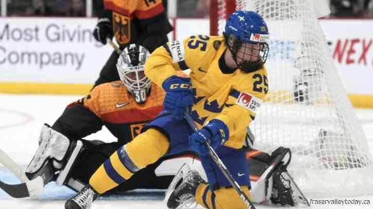 Sweden opens world women’s hockey championship with 3-1 win over Denmark