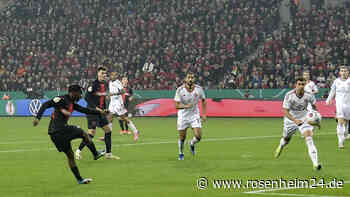 DFB-Pokal-Halbfinale: Bayer Leverkusen gegen Fortuna Düsseldorf jetzt live – Böser Torwart-Patzer