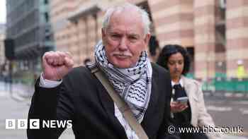 US veteran refuses to pay fine over pro-Hamas sign