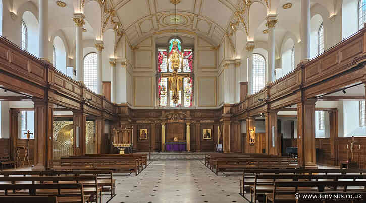 Visiting St Andrew’s church Holborn