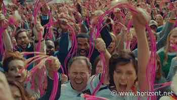 Kampagne zur Fußball-Europameisterschaft: Telekom zelebriert Glasfaser als EM-Lebensader