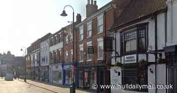 Witness appeal after man 'punched to the floor' outside Beverley pub