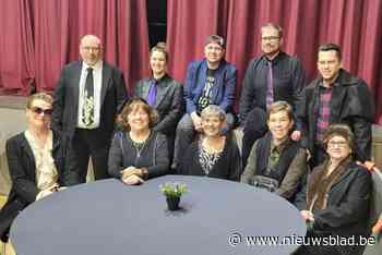 Nonkel Gaston is dood maar Teater Tmoet Kunne is na dertig jaar nog springlevend