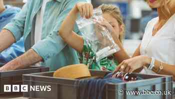Air passengers face extra year of 100ml liquid rule