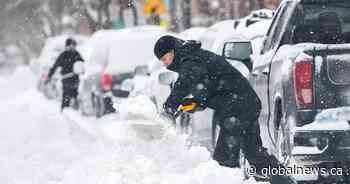 Hundreds of thousands without power as spring storm hits Quebec, Ontario