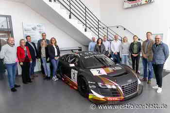 Pädagogen informieren sich bei CP Tech GmbH in Büren