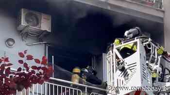 Incendio a Centocelle: appartamento in fiamme