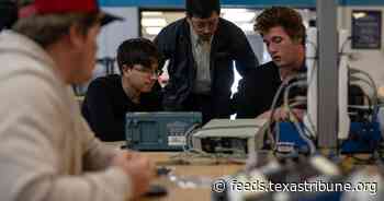 Texas wind energy firms need more technicians. Can they drum up student interest without state support?