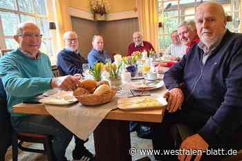 Eine Frühstückstafel voller Leckereien