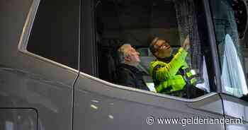 Oud-ijzerboer verrast bij controle: ‘Ik rijd al 40 jaar zo rond’