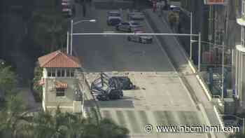 1 dead after crane collapses onto car on SE 3rd Avenue bridge in Fort Lauderdale