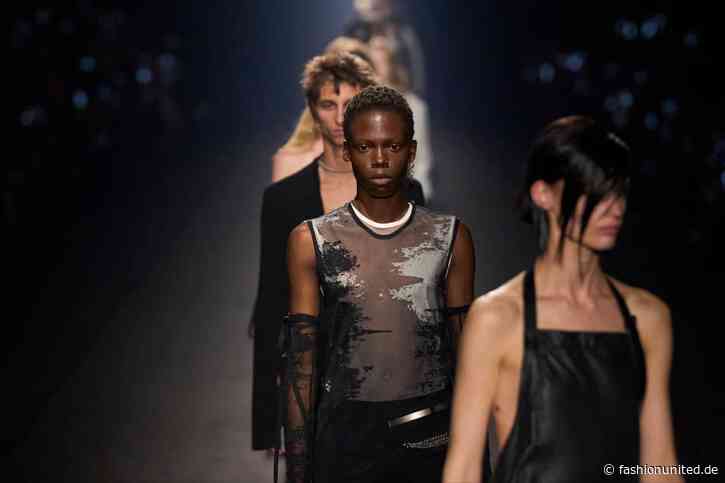 Ann Demeulemeester stellt erste Pre-Kollektion unter Stefano Gallici vor