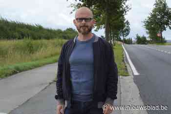 Voltallige gemeenteraad dient motie in om fietspaden N8 in Geluwe alsnog te herstellen: “Fietsers blijven in de kou staan”