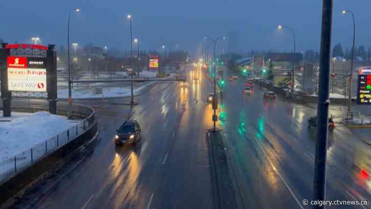Calgary snowfall creates treacherous commute for drivers
