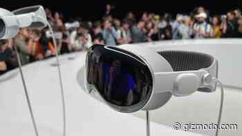 Here’s What Reviewers Are Saying About the Apple Vision Pro