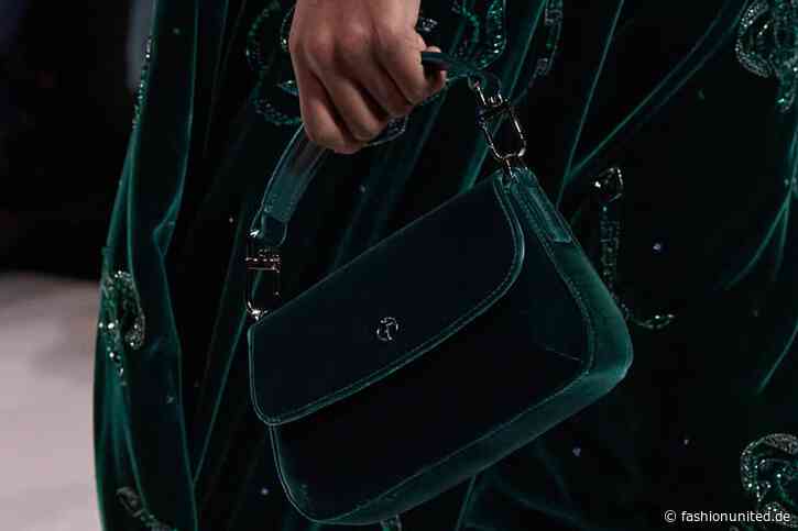 Italienisches Gericht nimmt Armani wegen Arbeitsrechtsverletzungen ins Visier