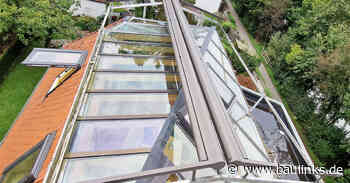 Weinor installiert Markisen-Doppelanlage an facettiertem Glasdach