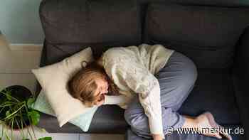 Müdigkeit, Kopfschmerzen, hartnäckiges Bauchfett: PCO-Syndrom bei Frauen wird oft nicht erkannt