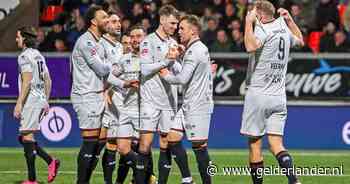 ADO recht rug in Leeuwarden, FC Dordrecht wint na mooi voetbalgevecht van De Graafschap