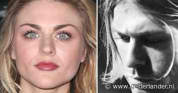 Dochter (31) Kurt Cobain rouwt al zo lang ze zich kan herinneren om vader: ‘Zijn dood leerde me een les’