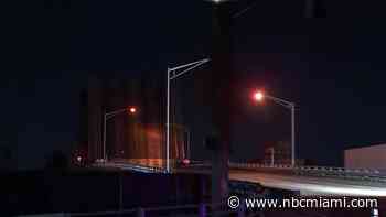 Gas leak forces closure of Northwest 22nd Avenue bridge in Miami